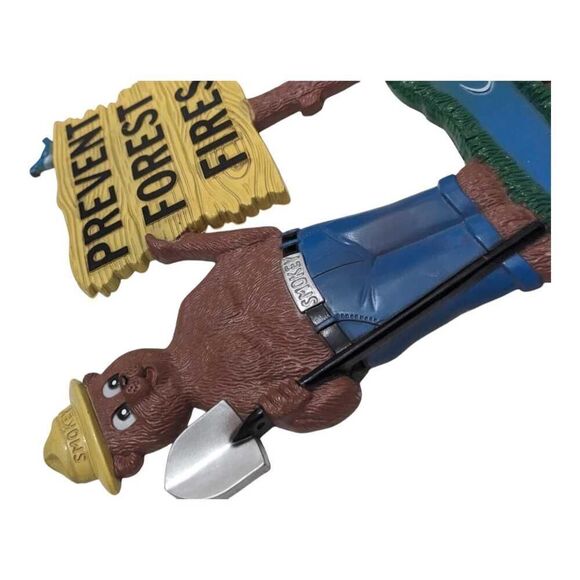 Vintage 70s Smokey Bear Molded plastic Yard Sign Prevent Forest Fires‎ Art Line - Picture 2 of 4